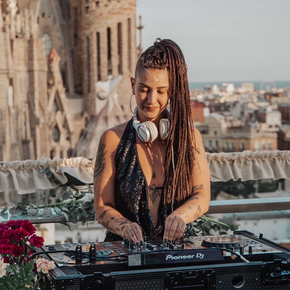 DJ Lili Mendes